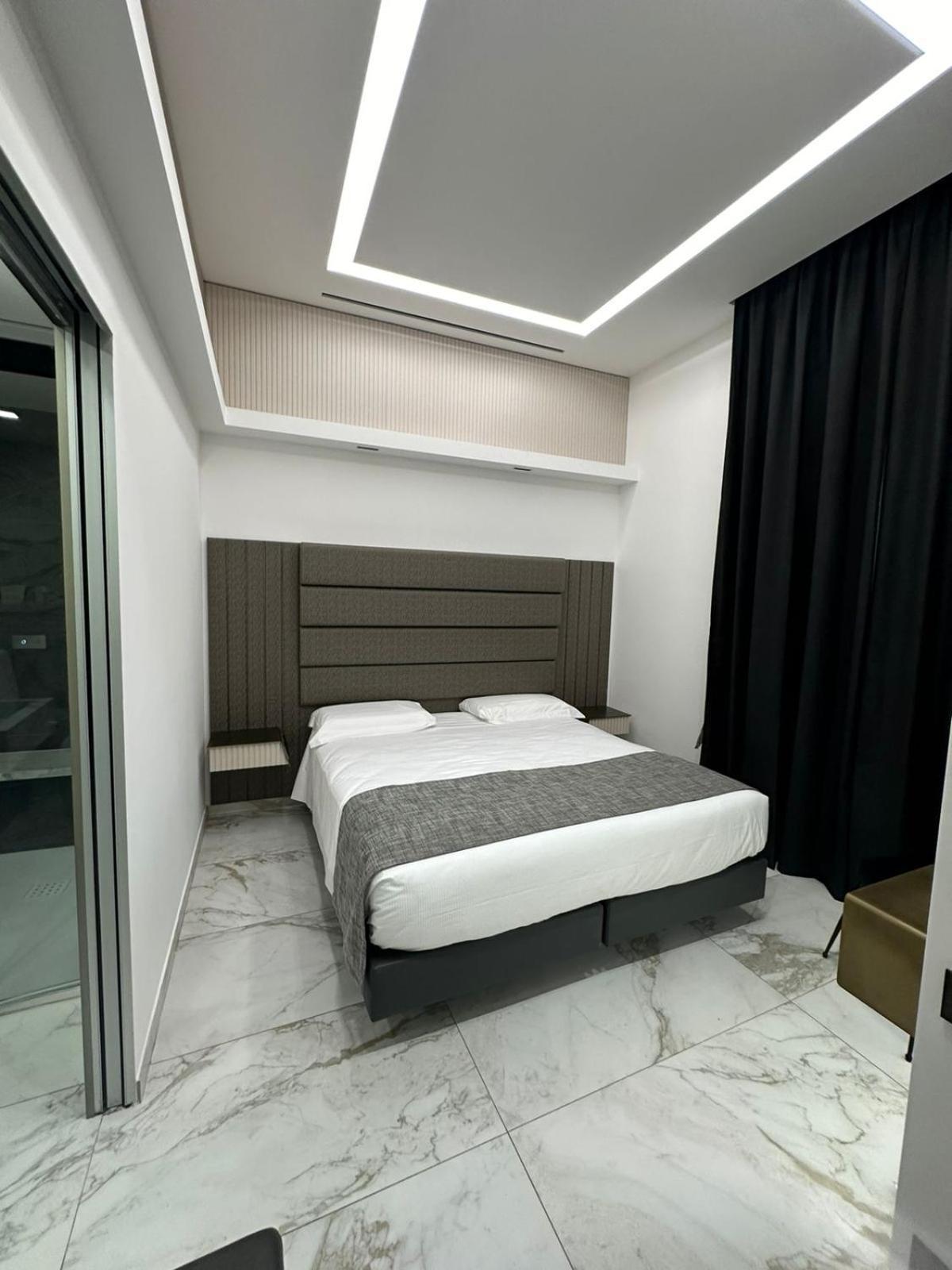 แมซอง ตริโตเน Hotel โรม ภายนอก รูปภาพ