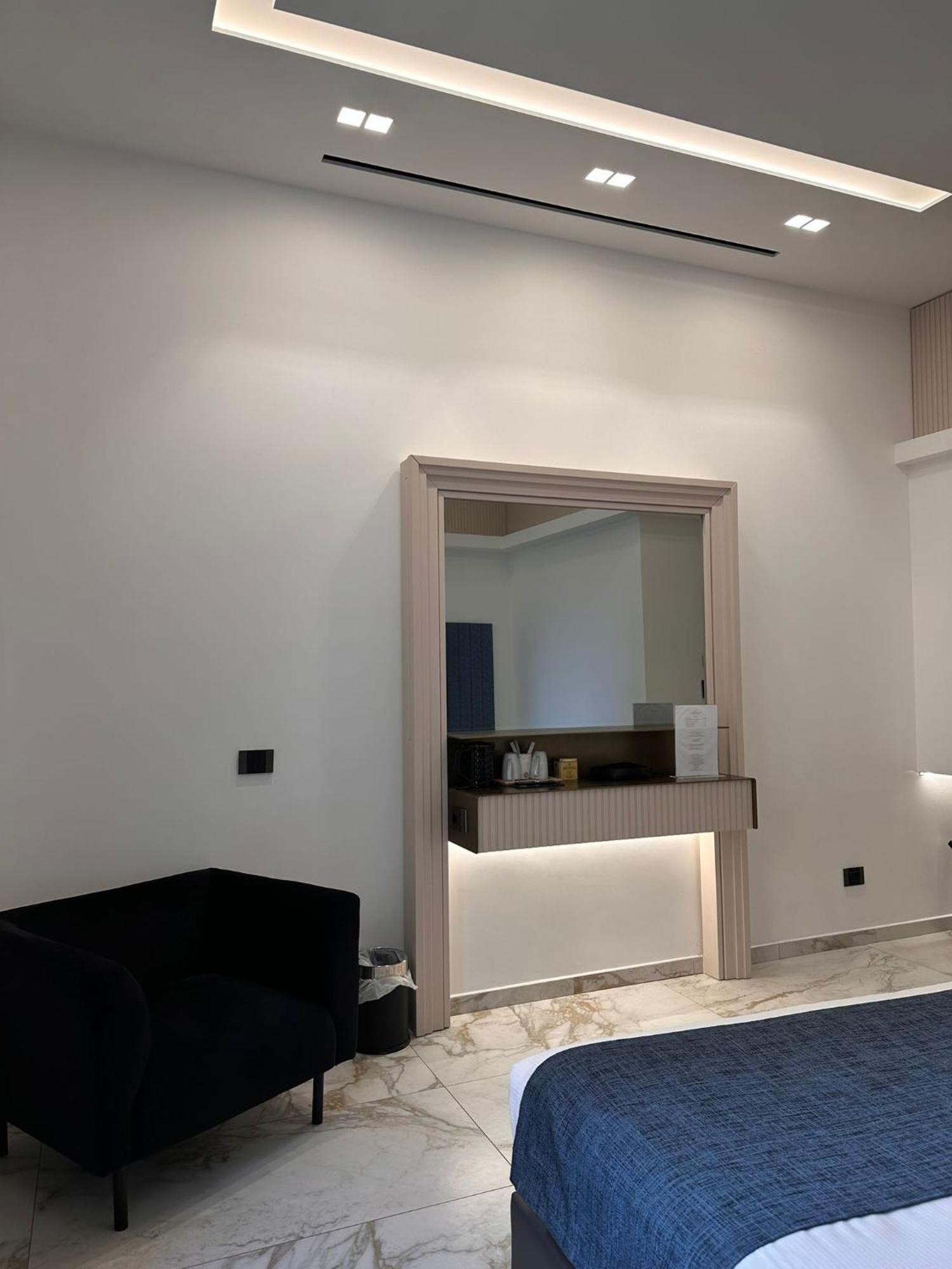 แมซอง ตริโตเน Hotel โรม ภายนอก รูปภาพ