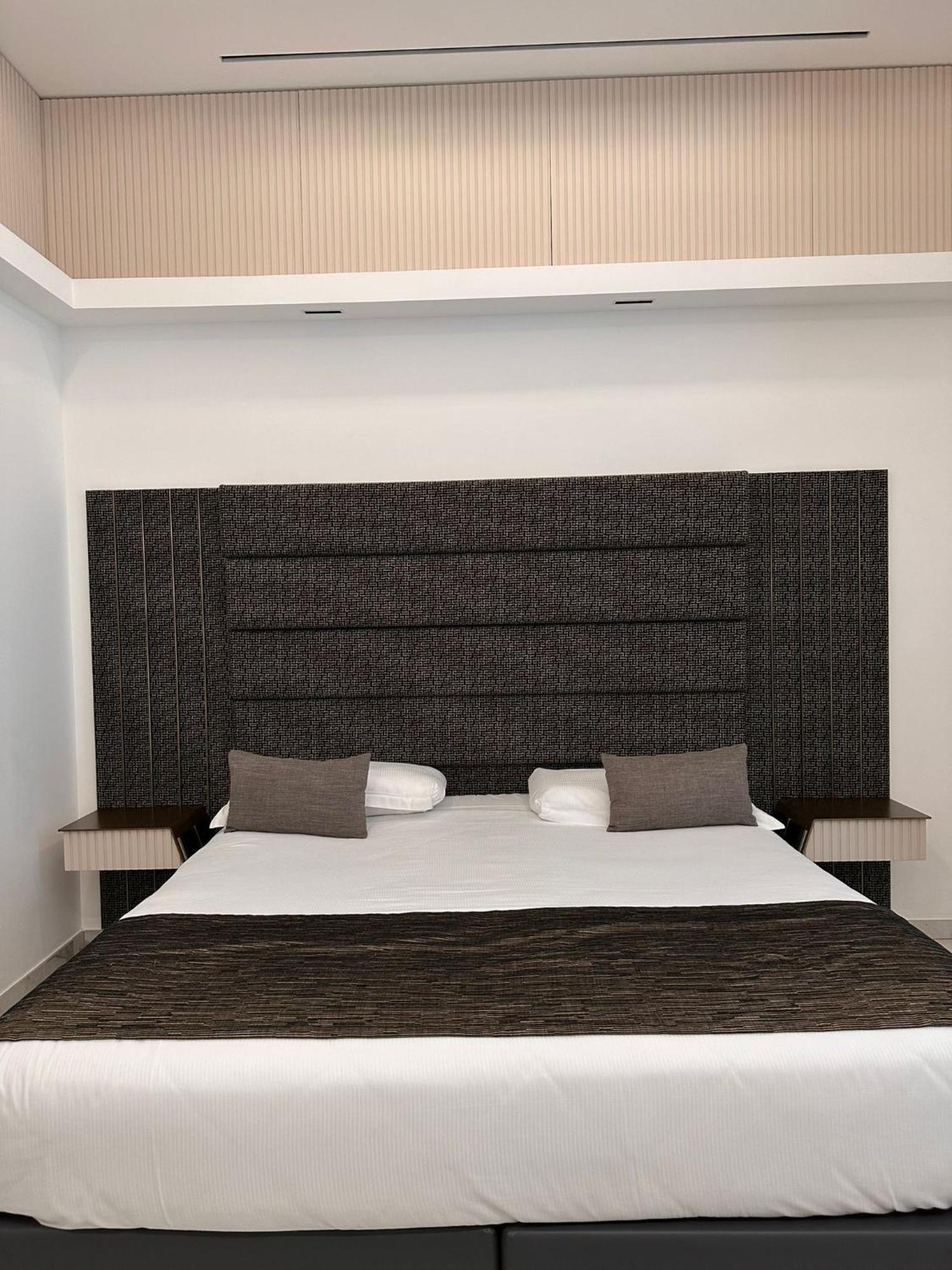 แมซอง ตริโตเน Hotel โรม ภายนอก รูปภาพ
