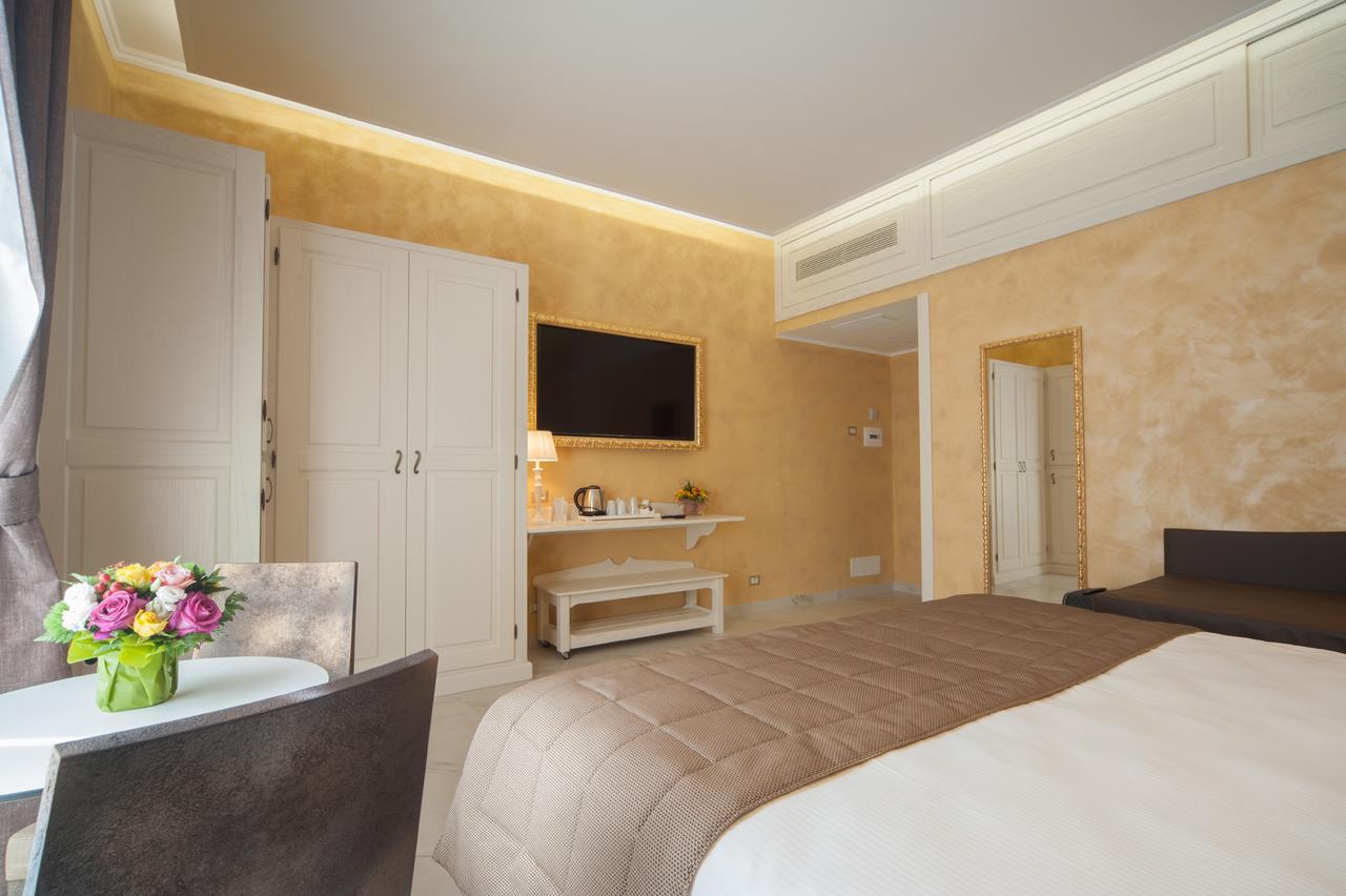 แมซอง ตริโตเน Hotel โรม ภายนอก รูปภาพ